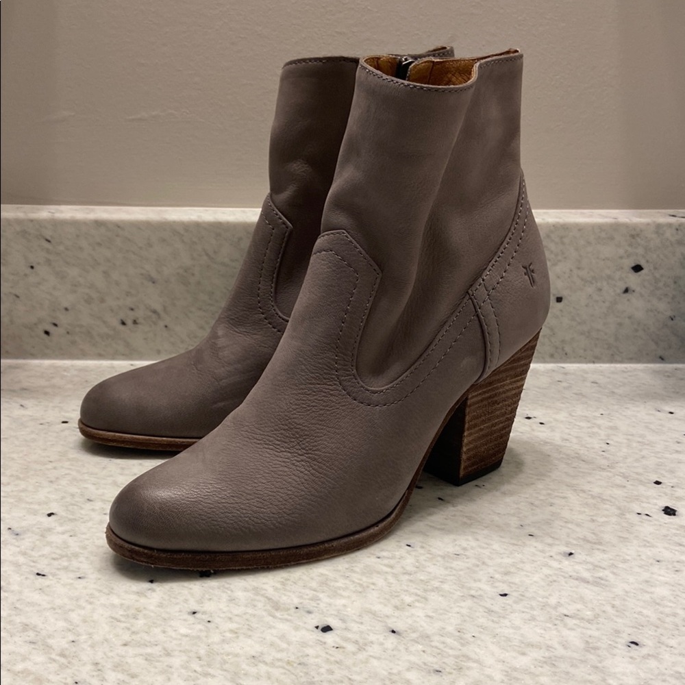 Frye Elsa Gray Leather Ankle Boots
